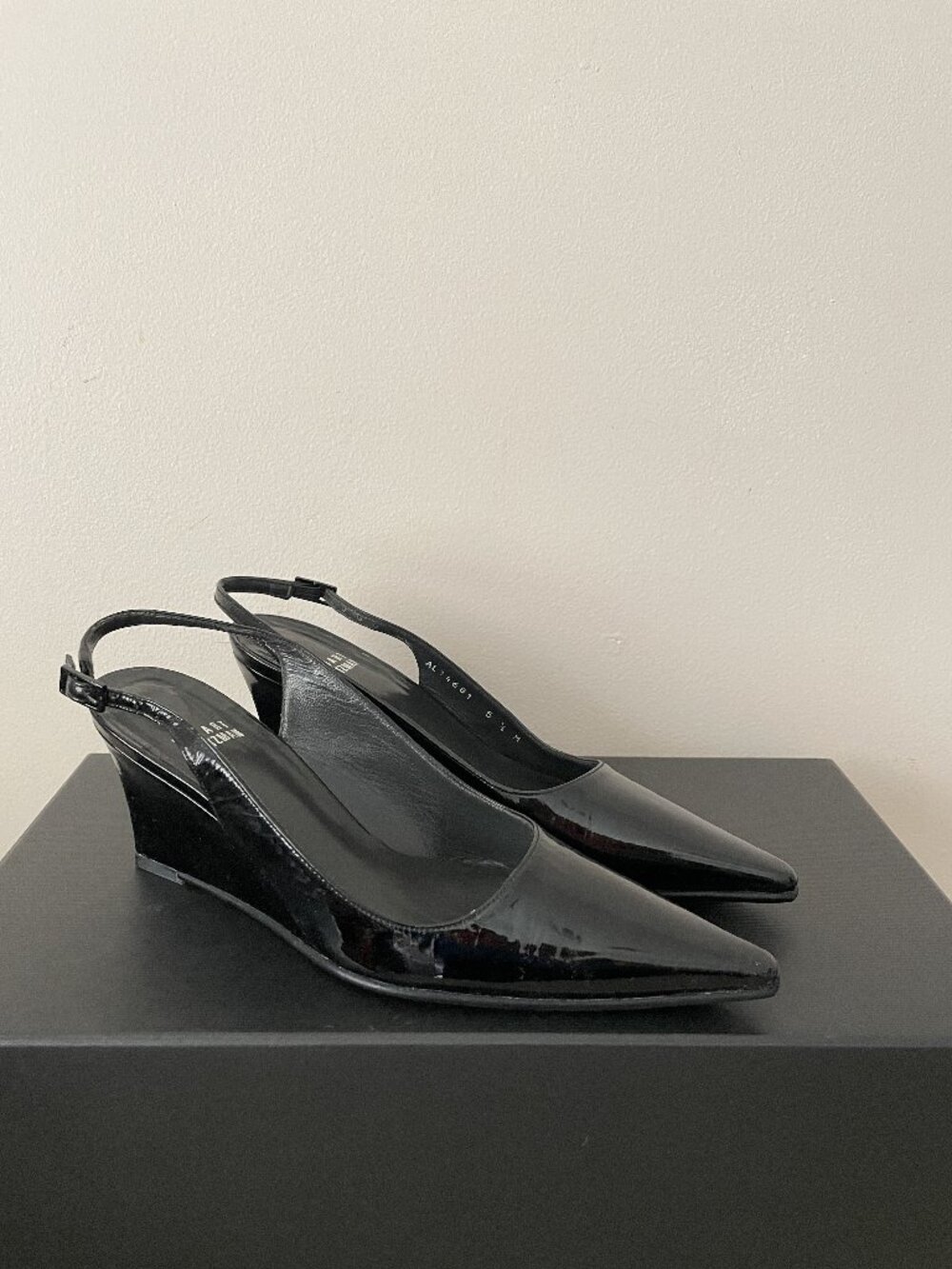 STUART WEITZMAN Patent Leather Slingback High Heels